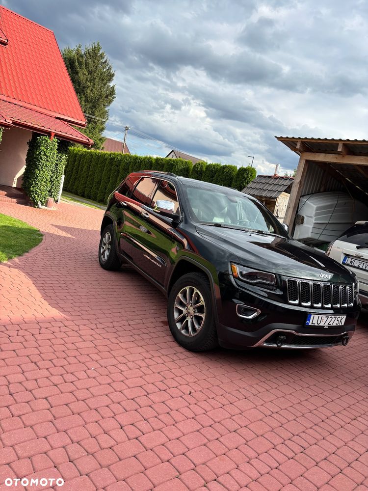 Jeep Grand Cherokee - 12