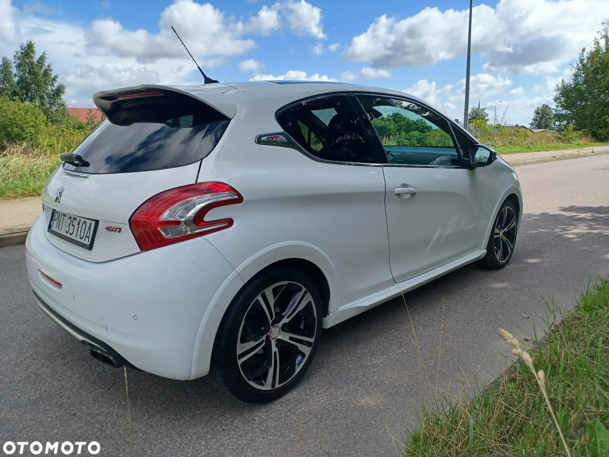 Peugeot 208 1.6 THP GTi - 5