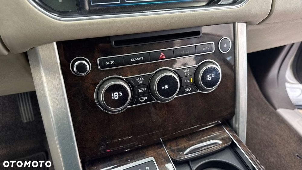 Land Rover Range Rover 4.4SD V8 Vogue - 28