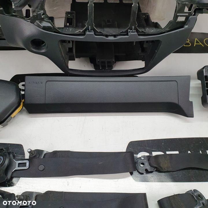 MERCEDES B-KLASA W246 SKÓRA DESKA ROZDZIELCZA KONSOLA KOKPIT PULPIT PODUSZKI AIRBAG AIR BAG PASY KIT SET - 10