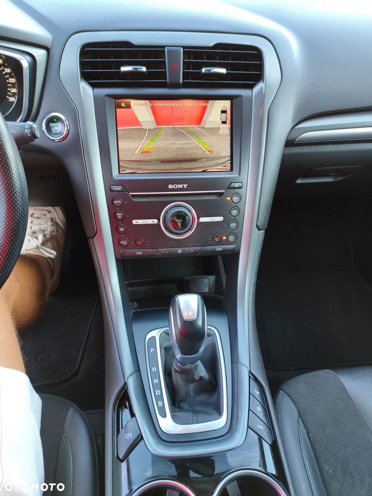 Ford Mondeo - 32