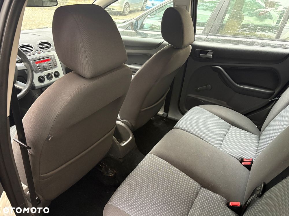 Ford Focus ver-1-6-amber-x - 6