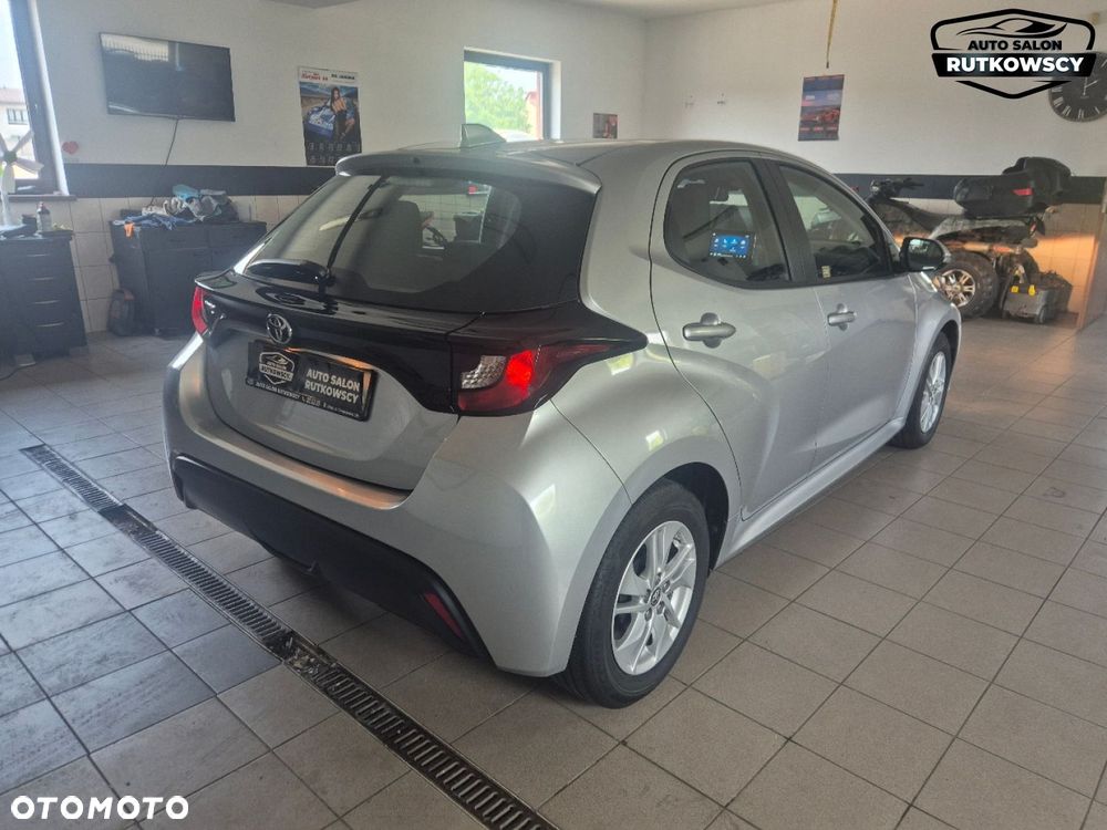 Toyota Yaris - 6