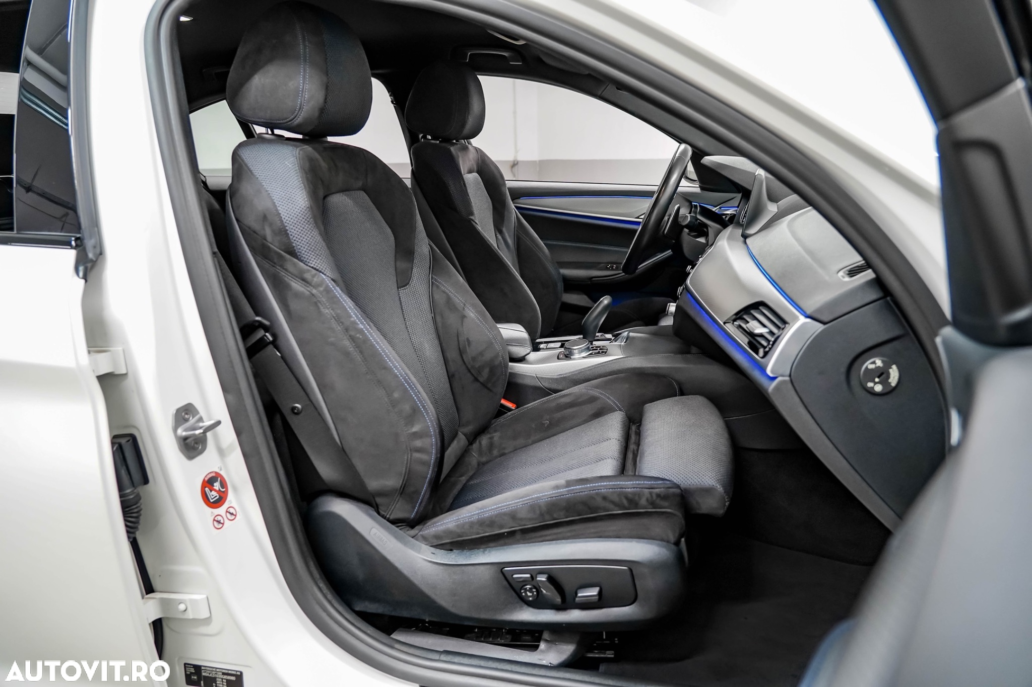 BMW Seria 5 520d xDrive AT - 7