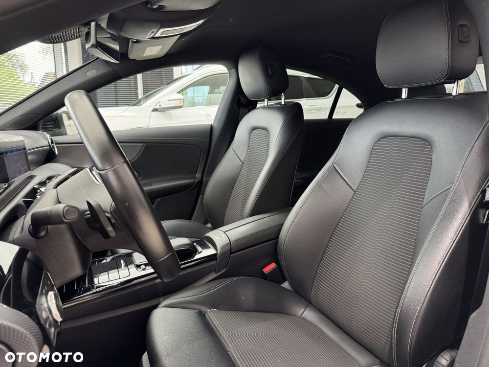 Mercedes-Benz CLA 200 Progressive 7G-DCT - 10