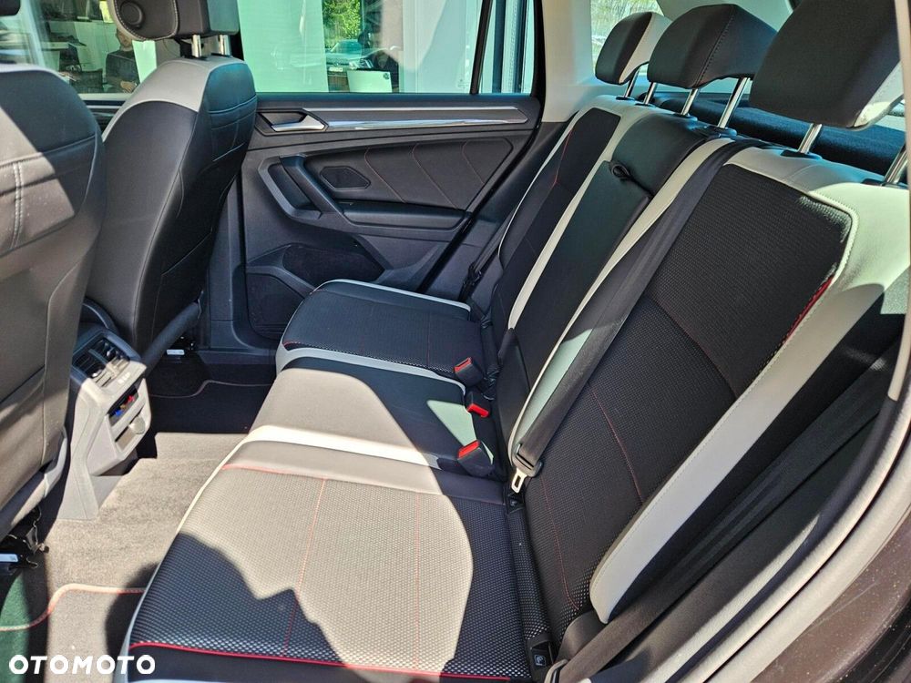 Volkswagen Tiguan - 13