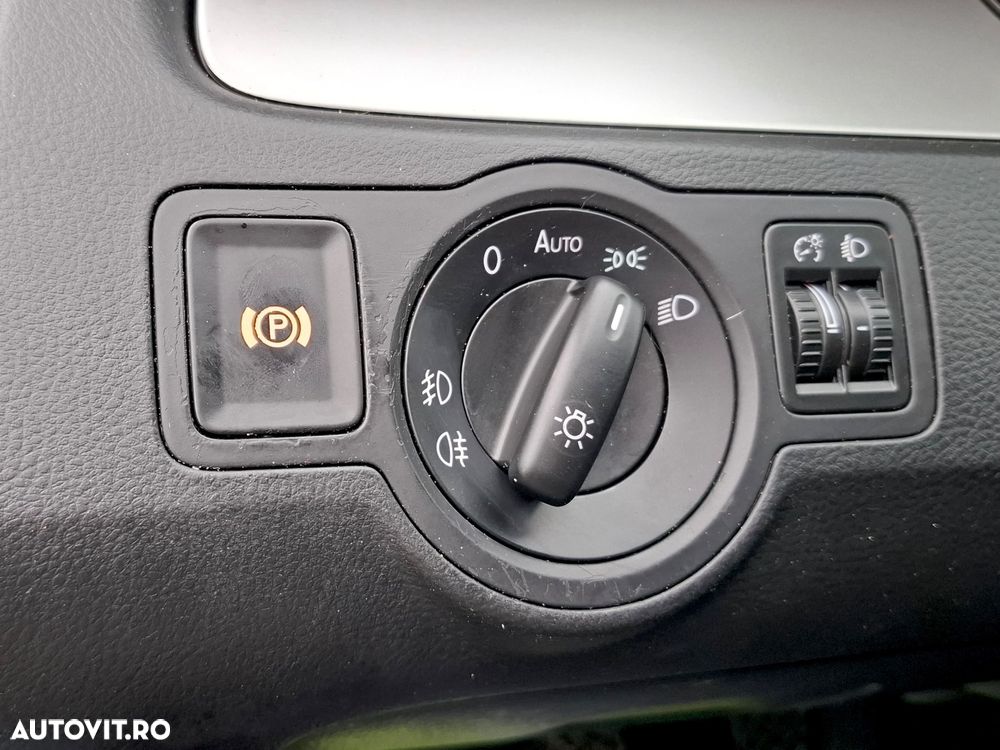 Volkswagen Passat 2.0 TDI BlueMotion Technology DPF Comfortline - 11
