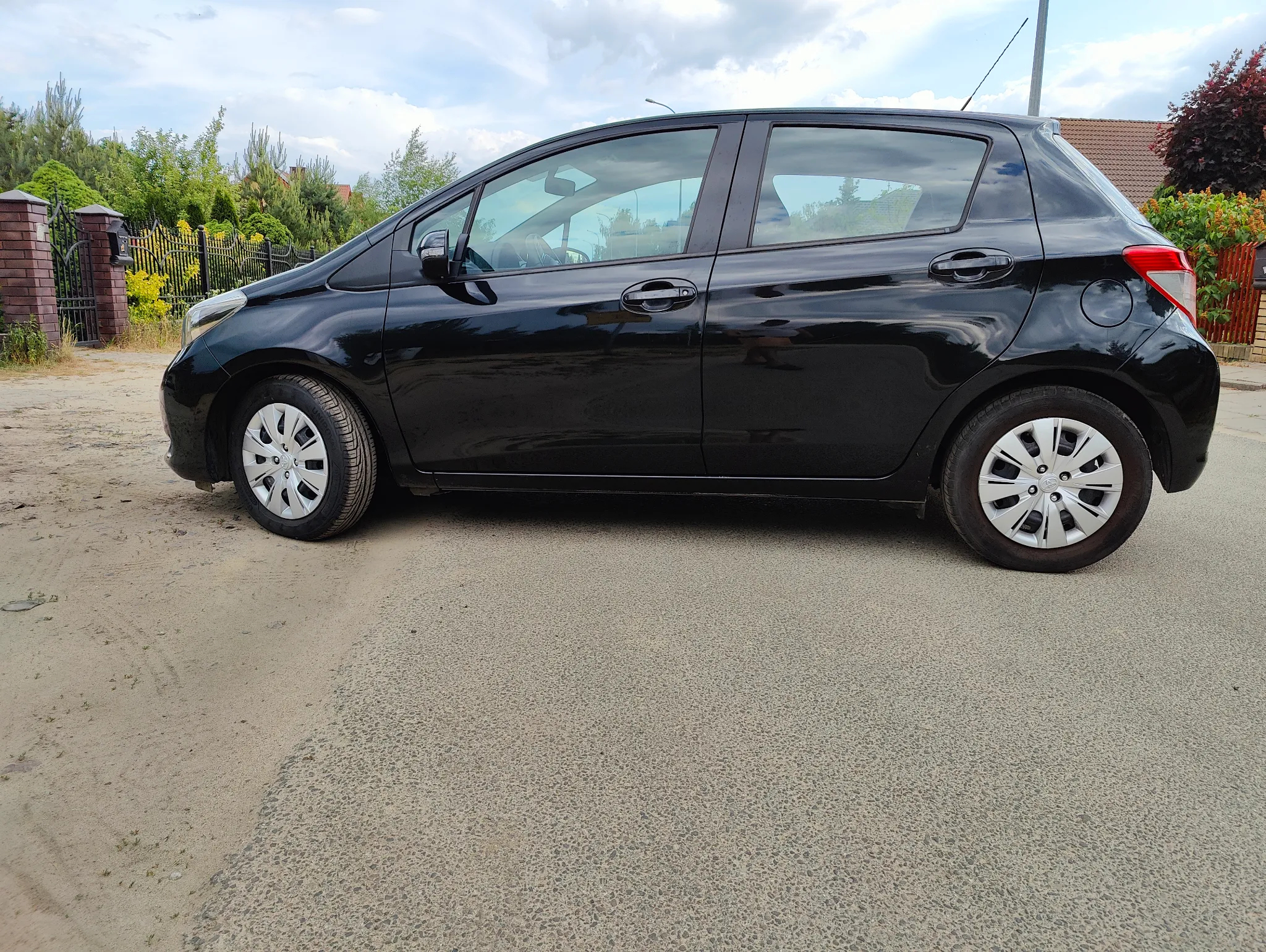 Toyota Yaris 1.33 Business Edition - 24