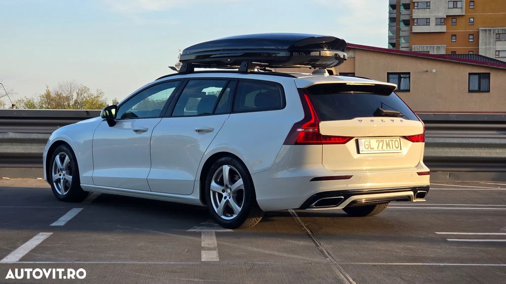 Volvo V60 D4 R-Design - 2