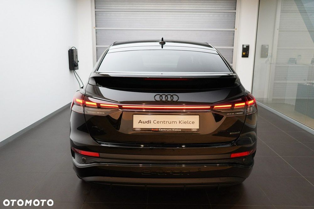 Audi Q4 Sportback e-tron - 4