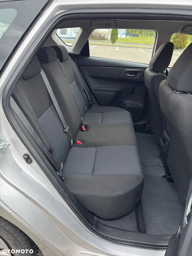 Toyota Auris 1.33 VVT-i Active - 21