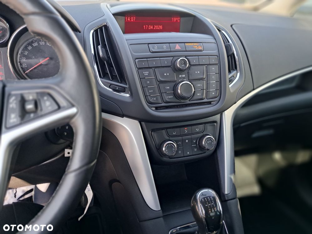 Opel Zafira - 11