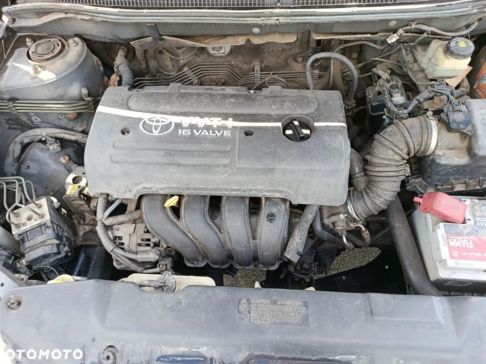Toyota Corolla 1.6 VVT-i Dynamic - 12