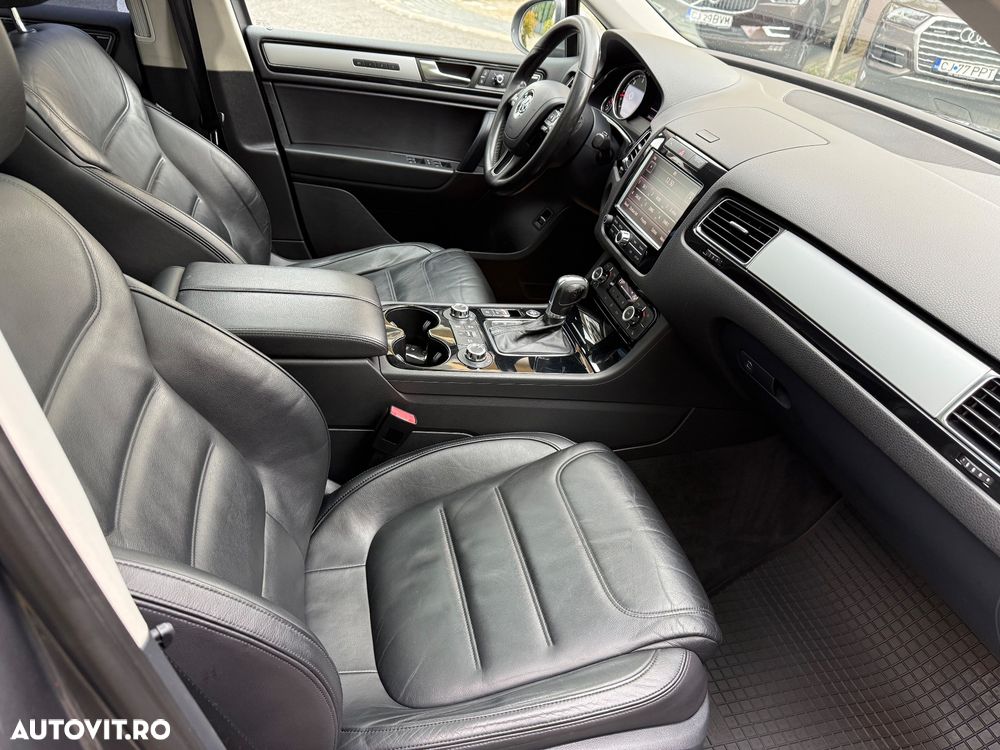 Volkswagen Touareg 3.0 V6 TDI BMT - 11