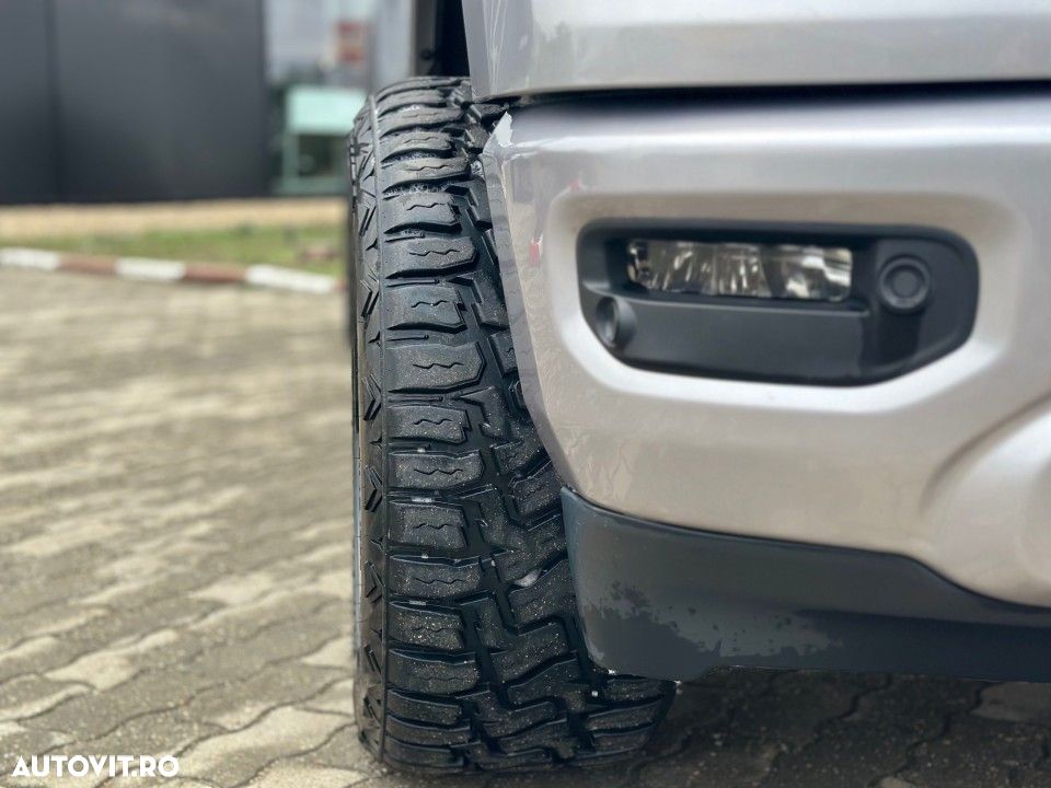 Dodge RAM - 12