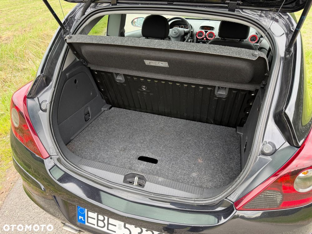 Opel Corsa 1.4 16V Color Edition - 15