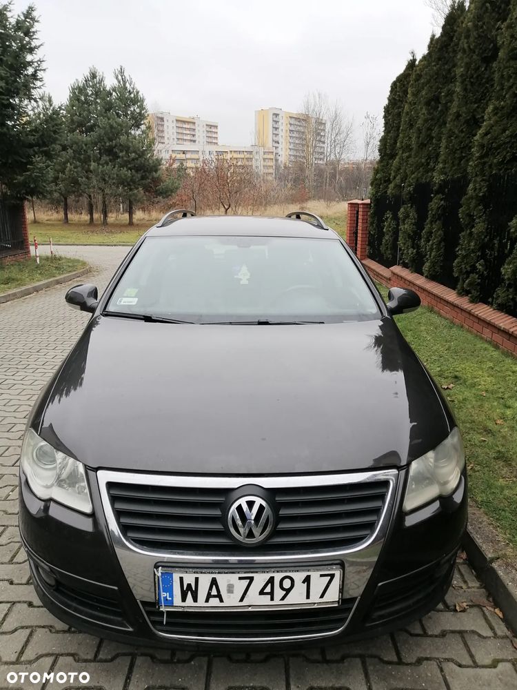 Volkswagen Passat - 2