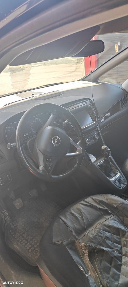 Opel Zafira - 7