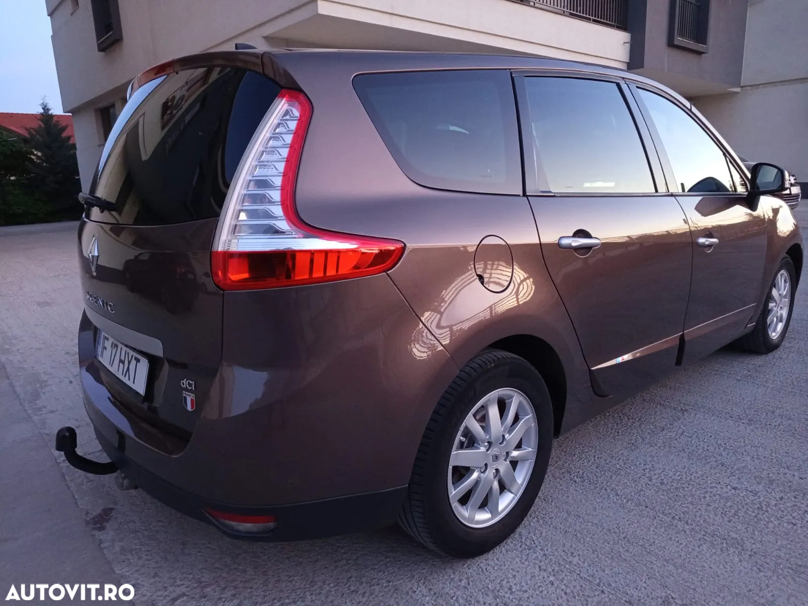 Renault Grand Scenic 1.9 dCi XXL FAP Avantage - 5