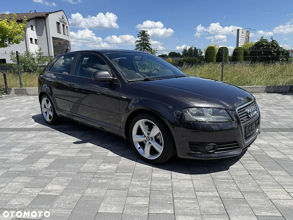 Audi A3 3-drzwiowe 2.0 TDI DPF quattro S line Sportpaket (plus) - 3