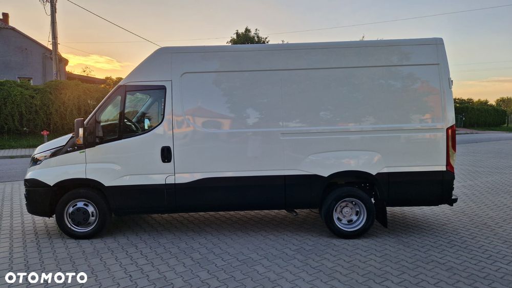 Iveco DAILY 35 Klima Elektryka Tempomat Na Bliźniaku Furgon 3os. Hak Serwis - 28