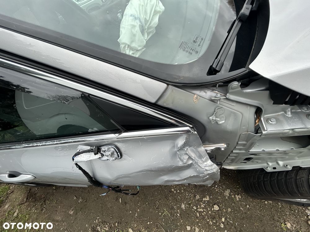 Volvo XC 60 B4 B Essential - 10