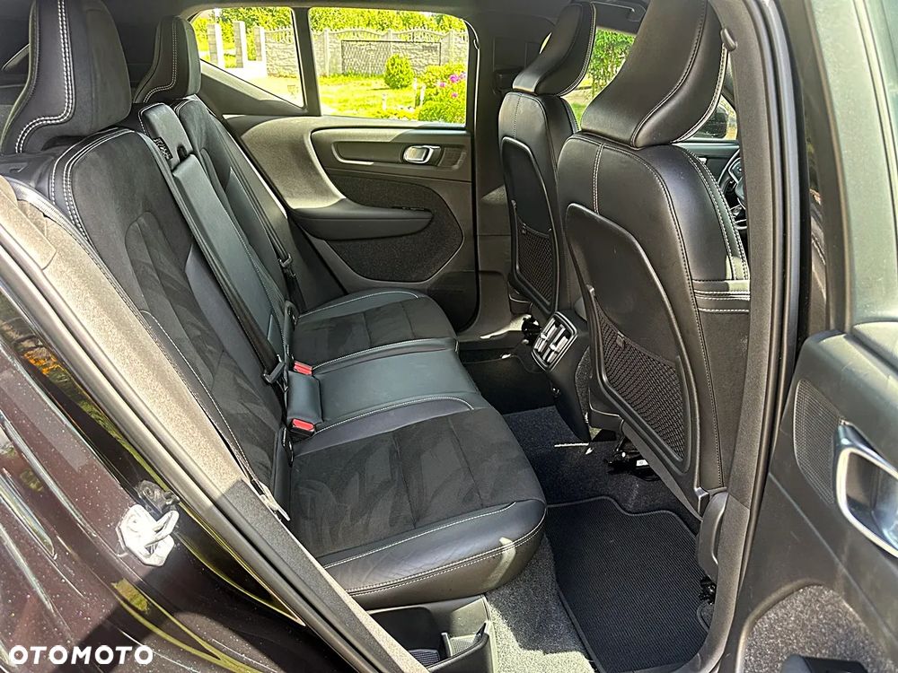 Volvo XC 40 T3 Geartronic RDesign - 12