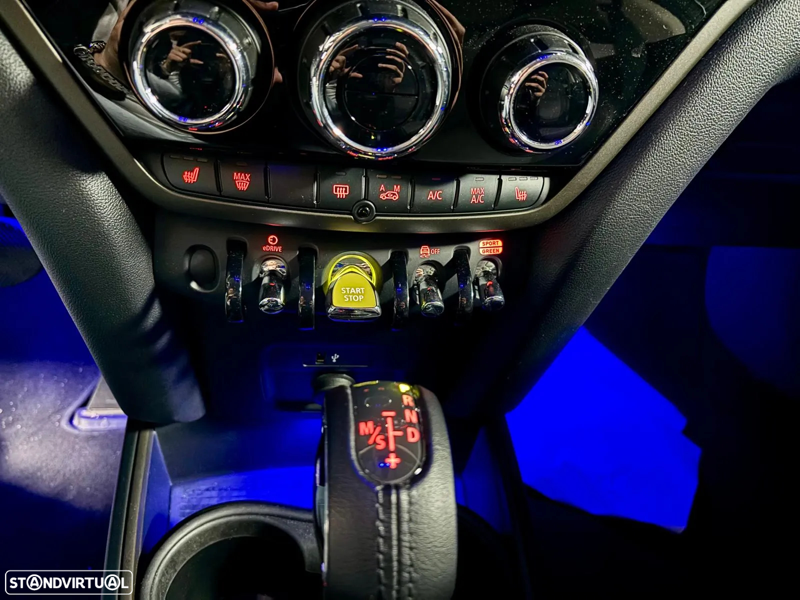 MINI Countryman Cooper SE ALL4 Classic Auto - 13