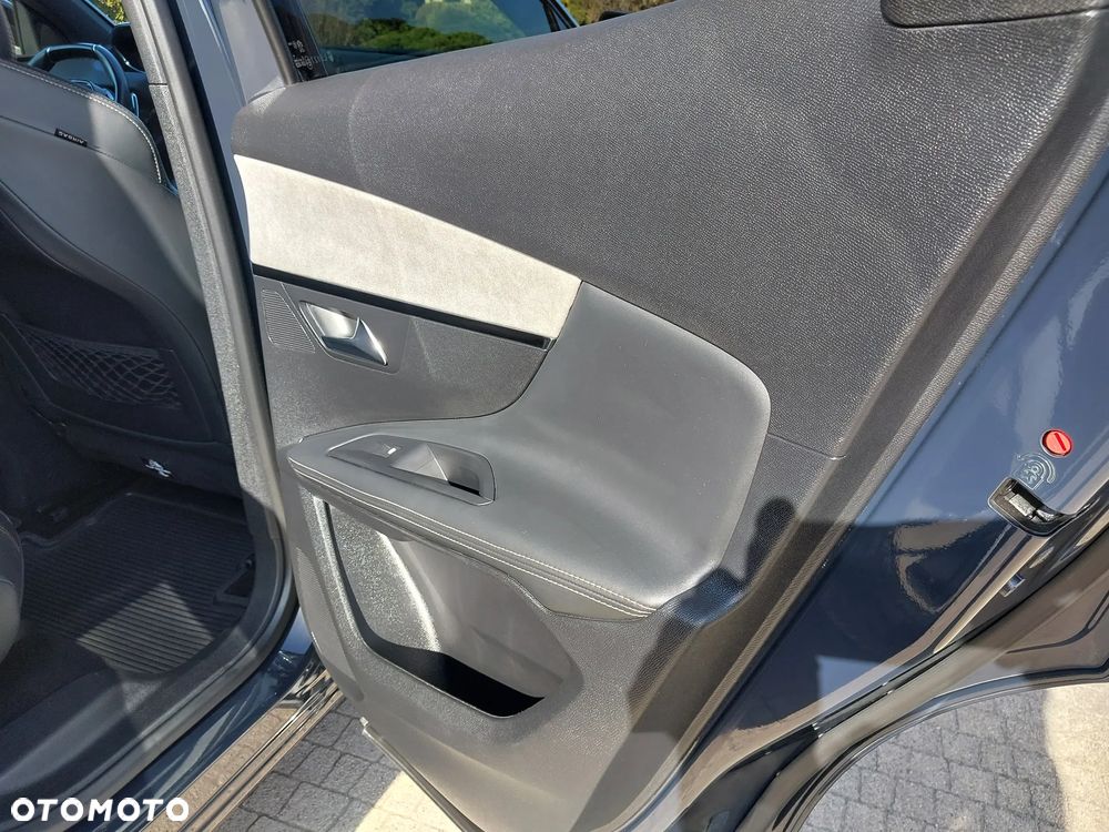 Peugeot 3008 2.0 BlueHDi GT S&S EAT8 - 24