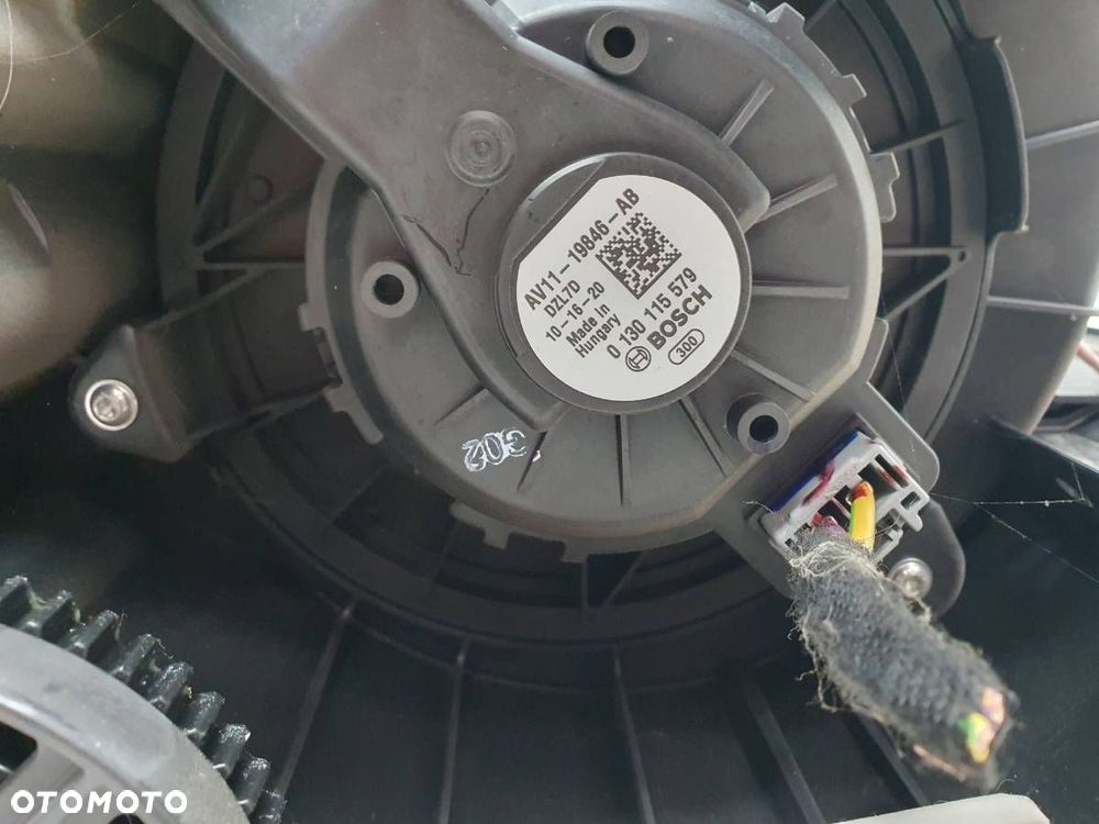 NAGRZEWNICA DMUCHAWA KOMPLETNA FORD TOURNEO COURIER - 2