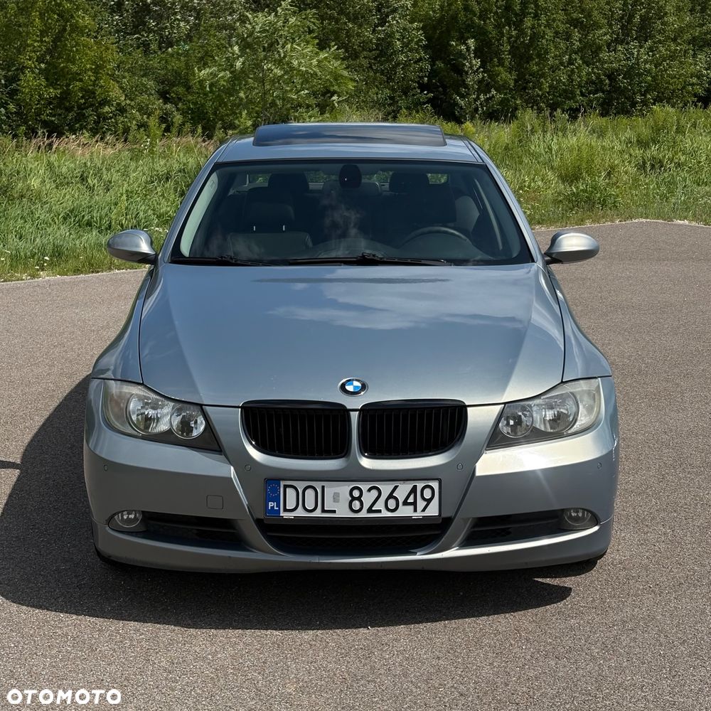 BMW Seria 3 320i - 3