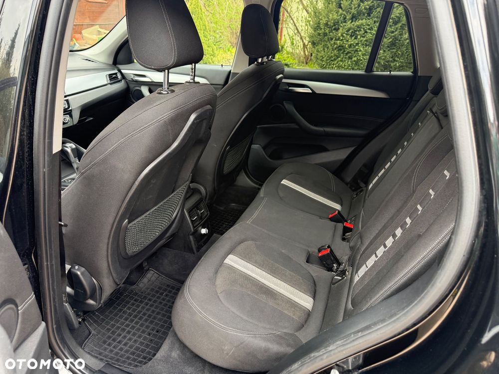 BMW X1 xDrive20d - 8