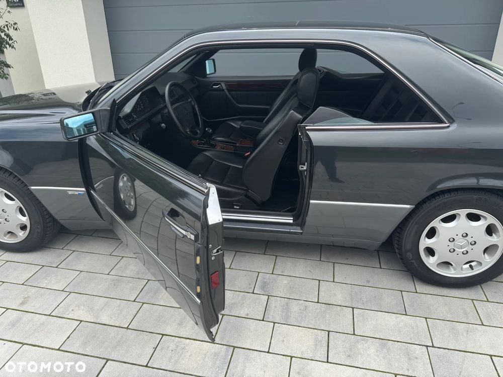 Mercedes-Benz W124 (1984-1993) - 19