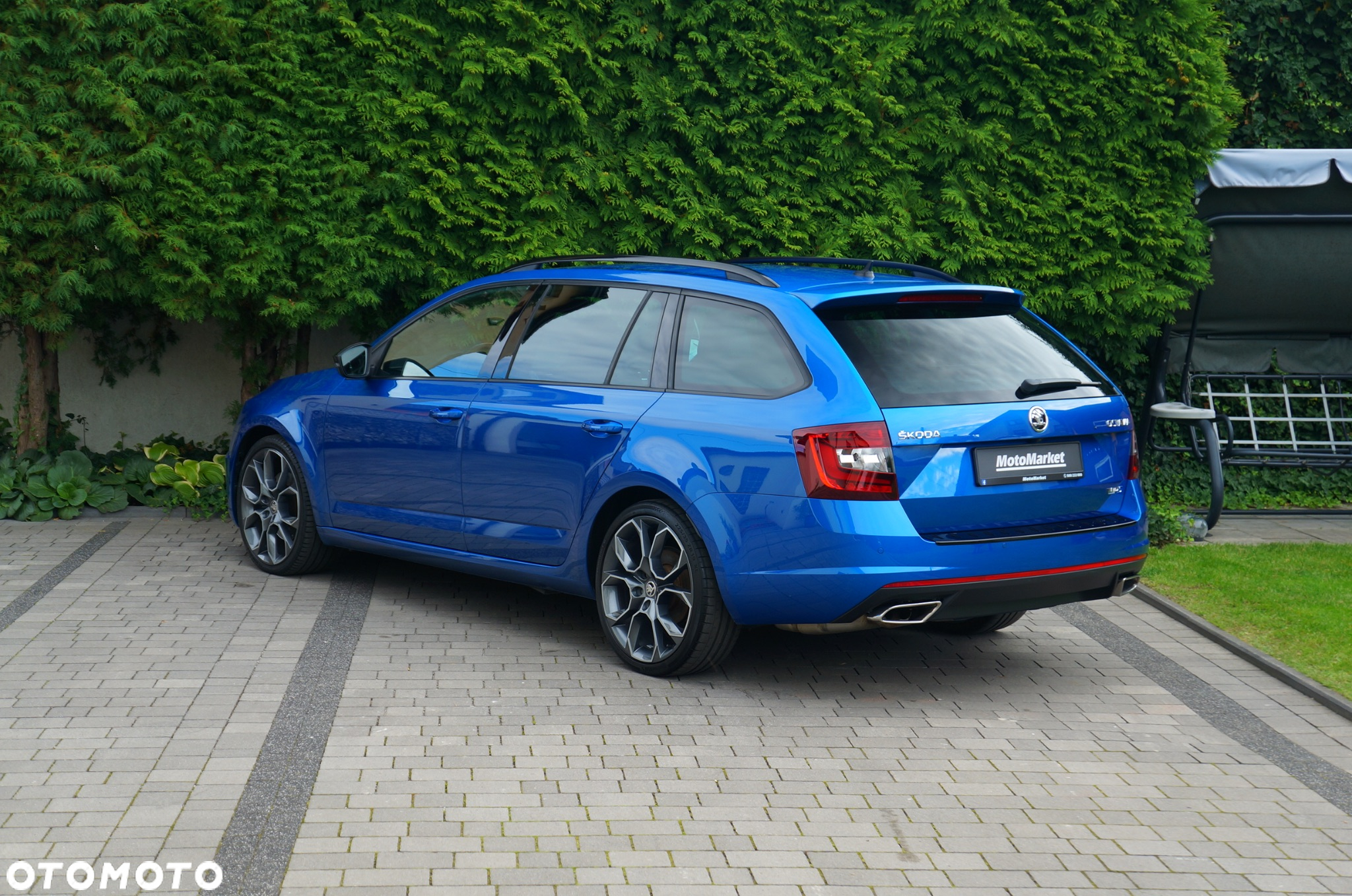 Skoda Octavia Combi 2.0 TDI DSG RS - 23