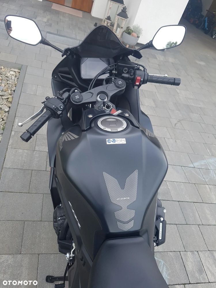 Honda CBR - 7