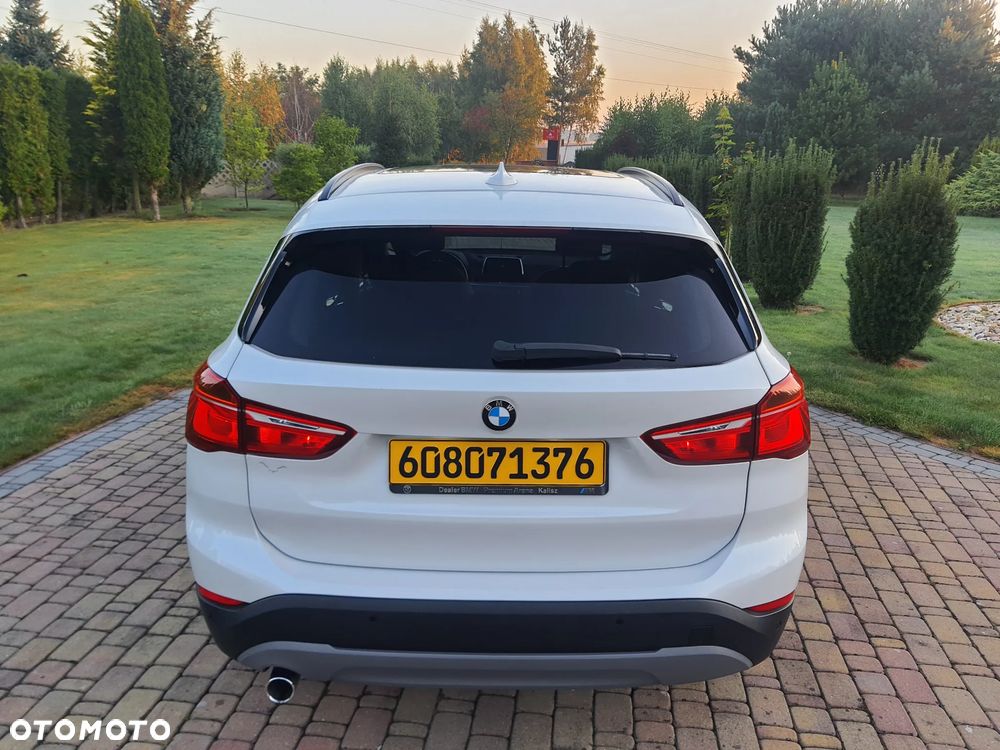BMW X1 sDrive16d Sport Line - 8