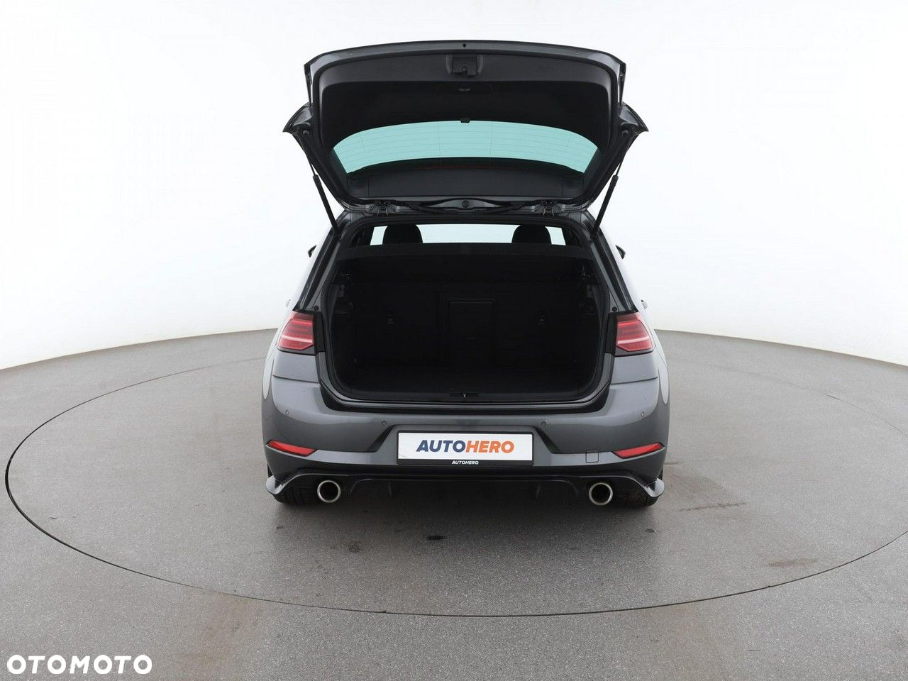 Volkswagen Golf GTI (BlueMotion Technology) DSG Performance - 19