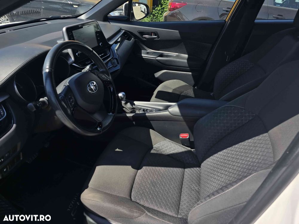 Toyota C-HR - 9