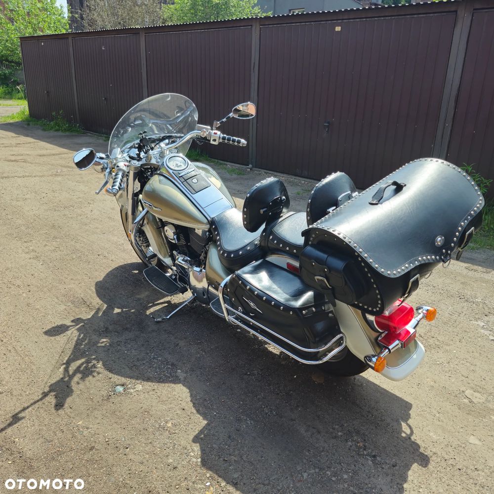 Suzuki Boulevard - 4
