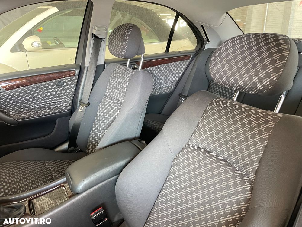 Mercedes-Benz C - 10