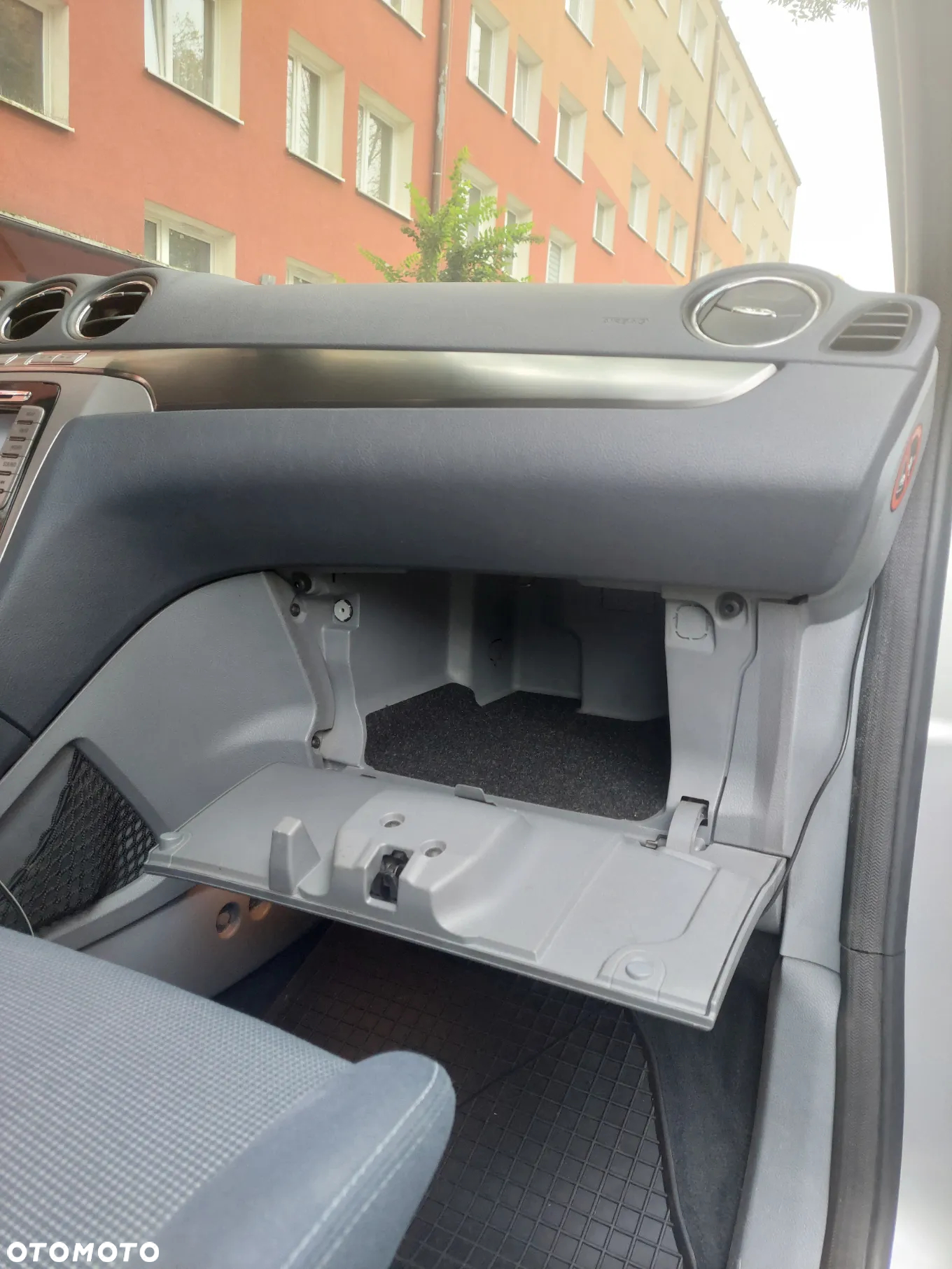 Ford S-Max 2.0 TDCi DPF Titanium - 9