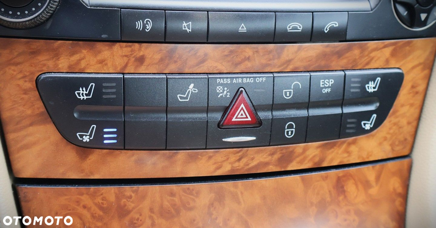 Mercedes-Benz CLS - 22