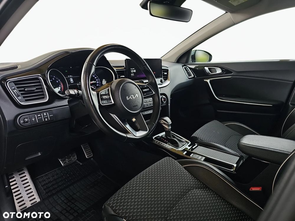 Kia Ceed 1.5 T-GDI Business Line DCT - 4