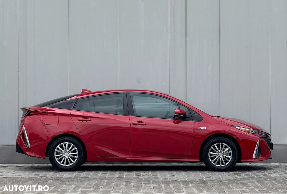 Toyota Prius Plug-in Hybrid Executive - 9