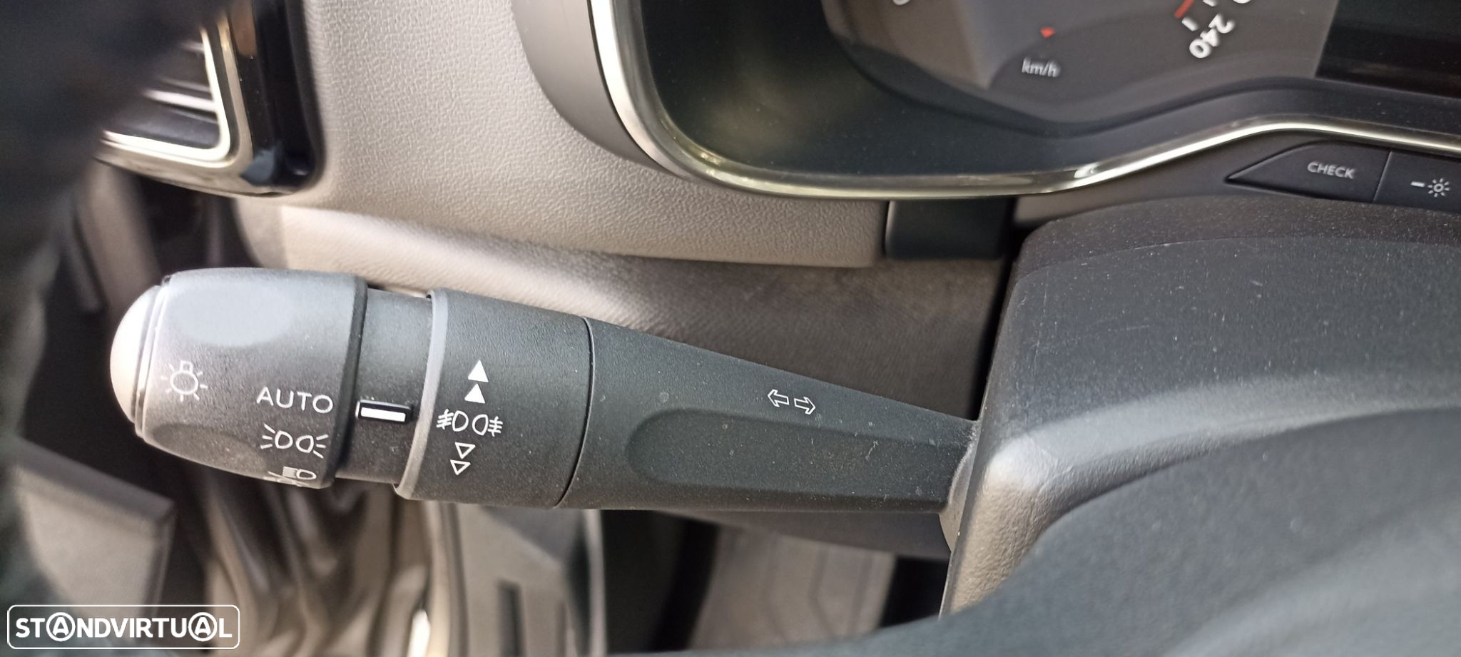 Citroën C5 Aircross BlueHDI 130 S&S LIVE - 20