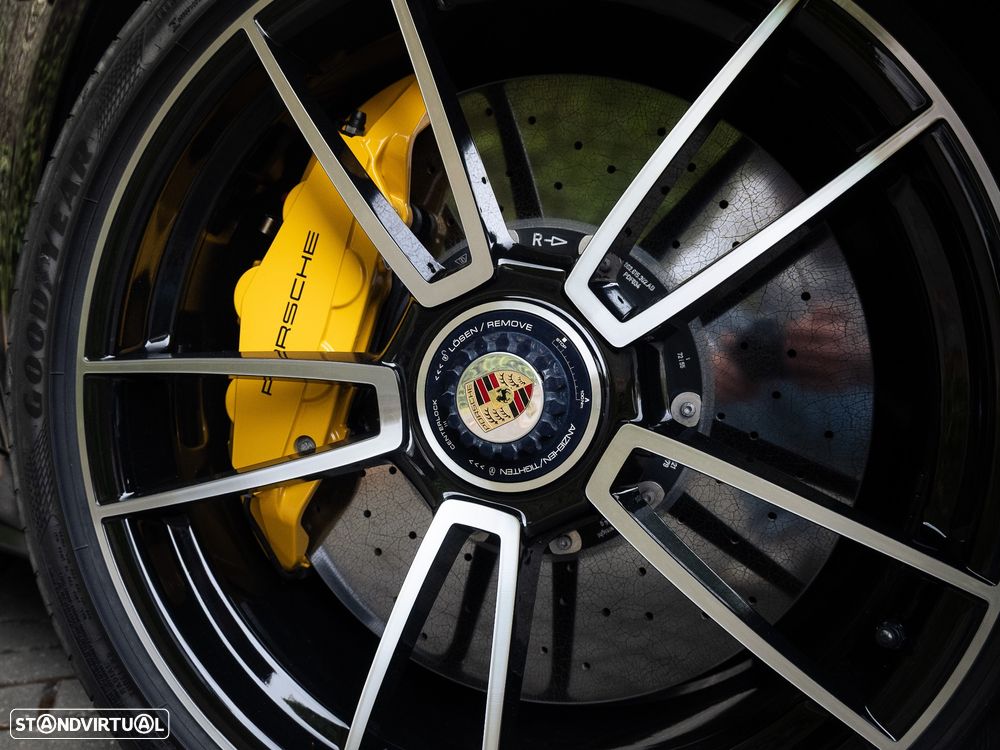 Porsche 911 (992) Turbo S PDK - 12