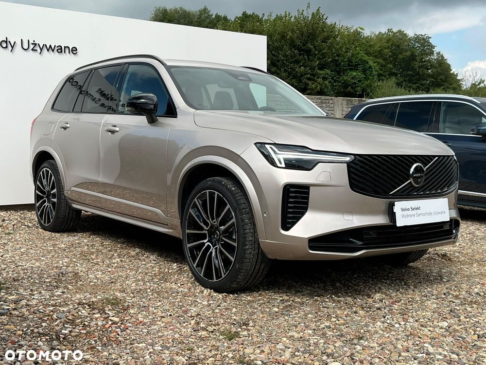 Volvo XC 90 - 9