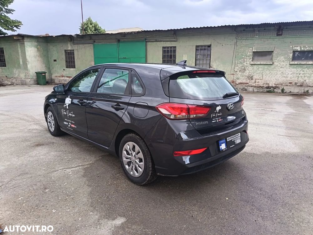 HYUNDAI i30 2023 — imagine 6