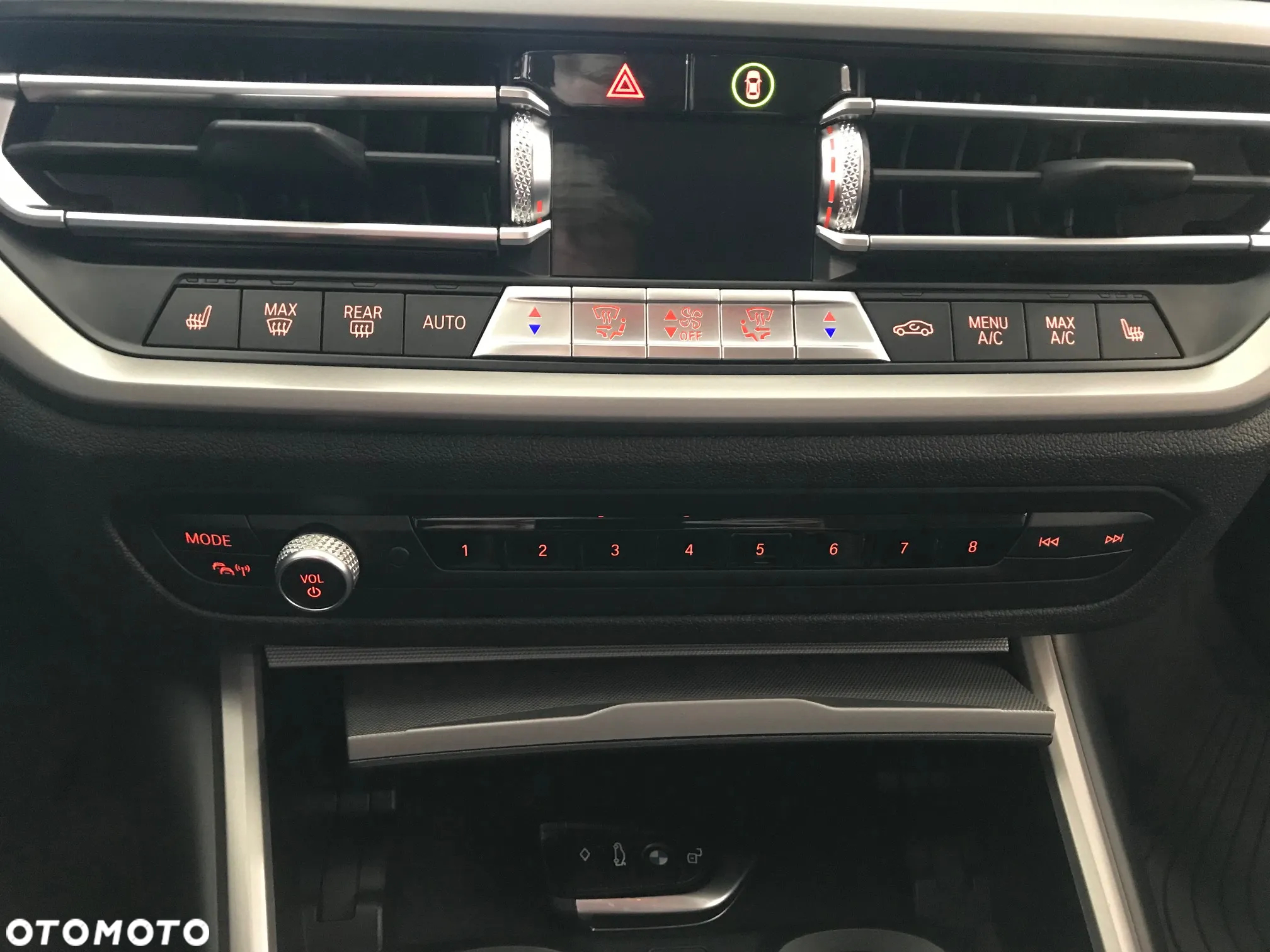 BMW Seria 3 320d Luxury Line - 14