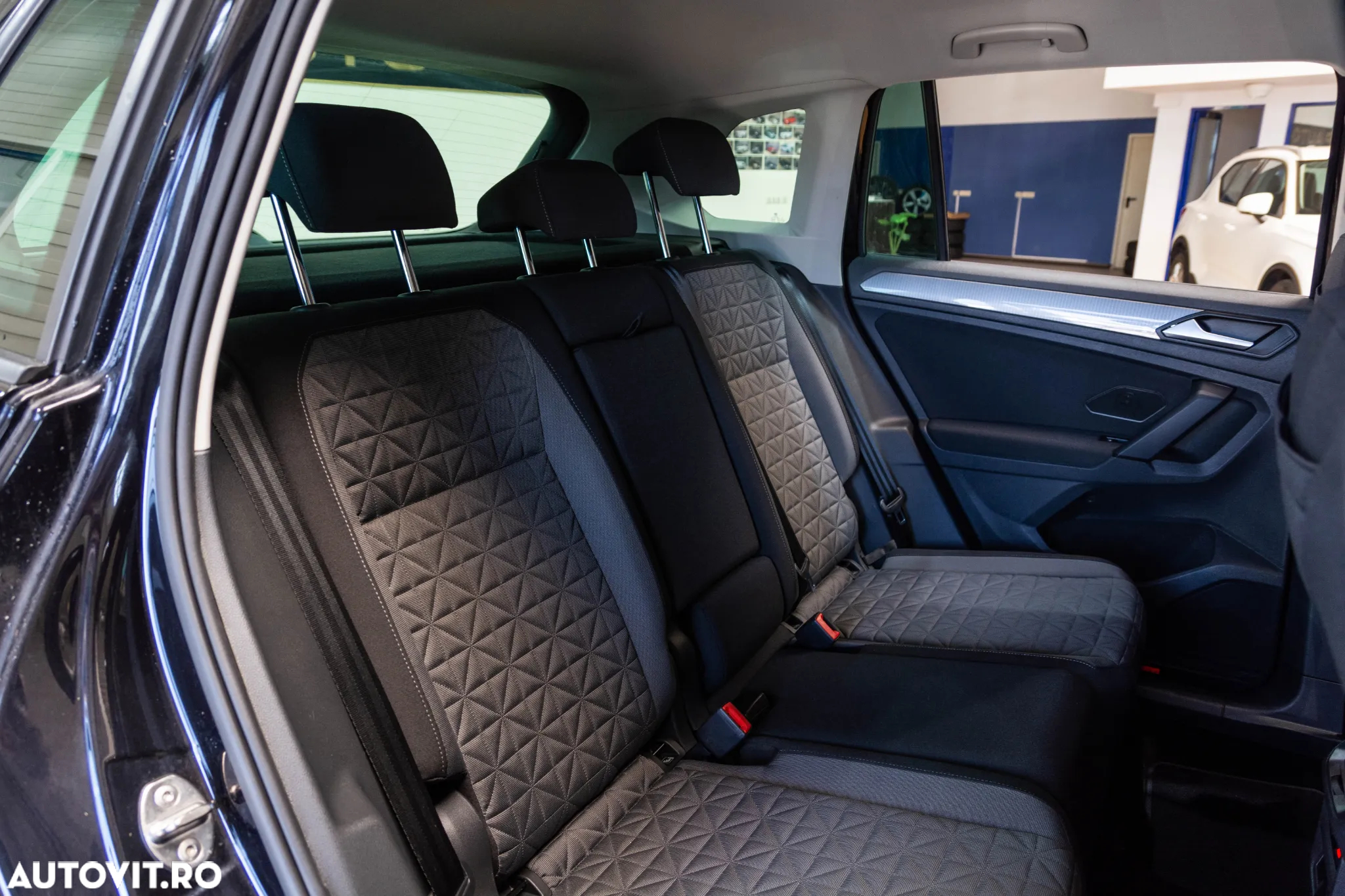Volkswagen Tiguan 2.0 TDI DSG Advanced - 28